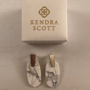 Kendra Scott LIMITED EDITION argons